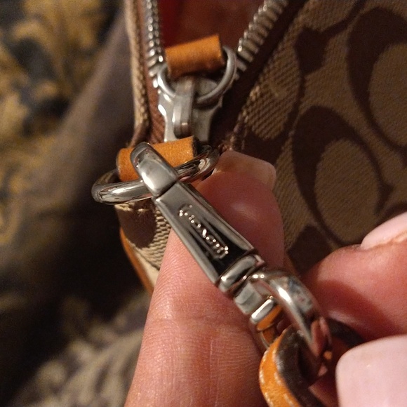 Coach Y2K Demi Shoulder Baguette in Signature Jacquard Canvas and Tan Leather - Picture 5 of 6